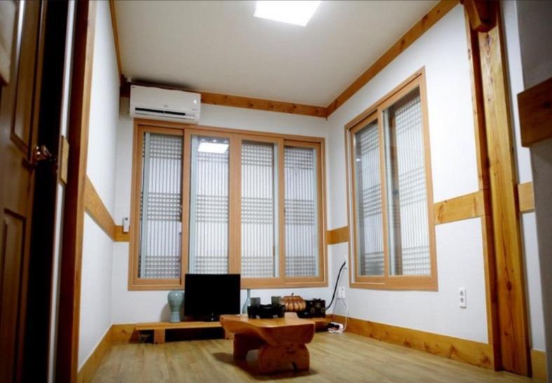 Heungbuga Hanok Jeonju Exterior photo